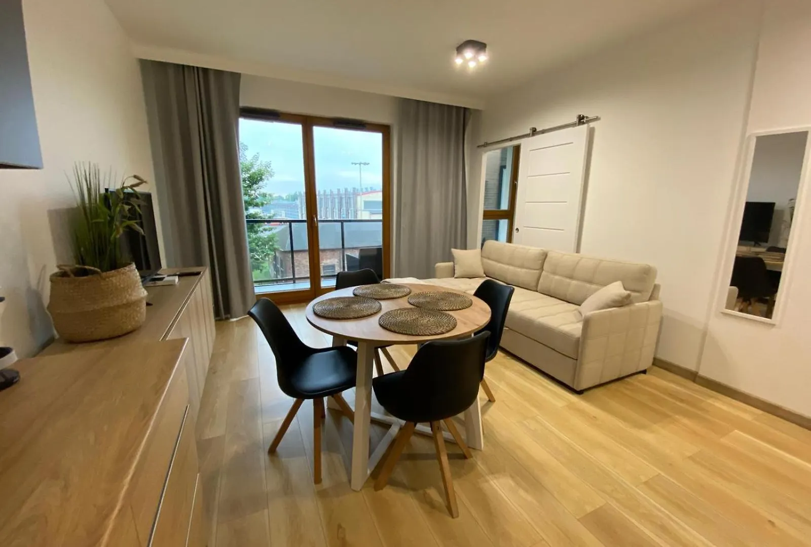 Sky & Sand Apartment